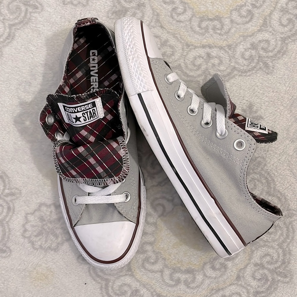 Converse All Stars Woman’s size 8 Sneakers Gray with Plaid Double Tongue Style